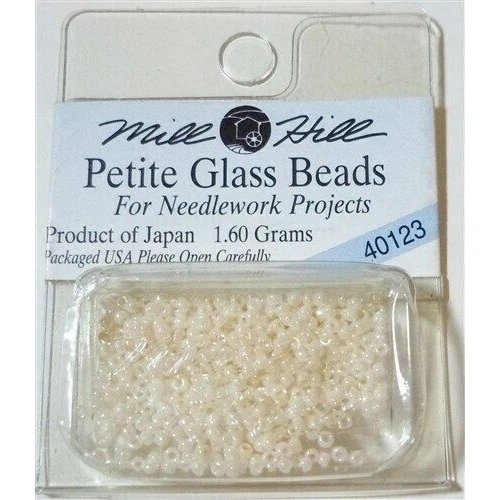 Бісер для вишивки Mill Hill Petite Glass Seed Beads Крем (40123) - Фото 1 Бісер для вишивки Mill Hill Petite Glass Seed Beads Крем (40123) - изображение 1
