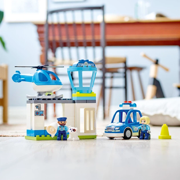 Конструктор LEGO DUPLO Town Поліцейський відділок та вертоліт 40 деталей (10959) - зображення 5