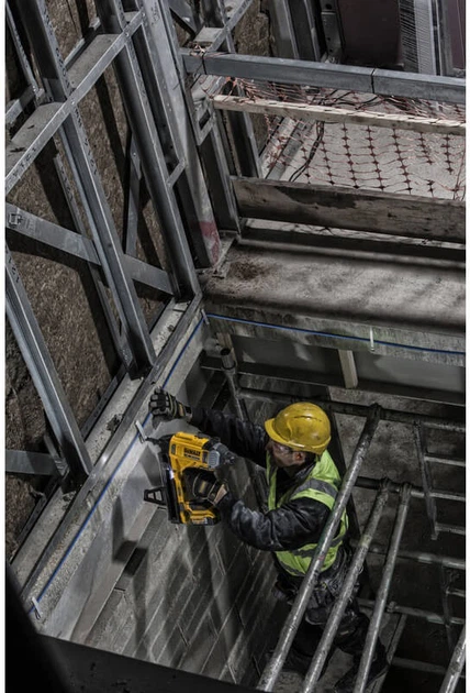 Акумуляторний цвяхозабивач DeWalt DCN890N-XJ без акумулятора та зарядного пристрою (5035048666906) - зображення 9