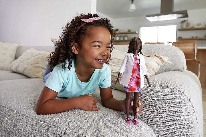 Кукла Barbie Doctor из серии Я могу стать Барби Доктор (GYT29) - изображение 6