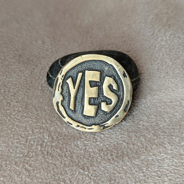 Бронзова монетка оракул "Yes/No" ручна робота 1055А - зображення 1