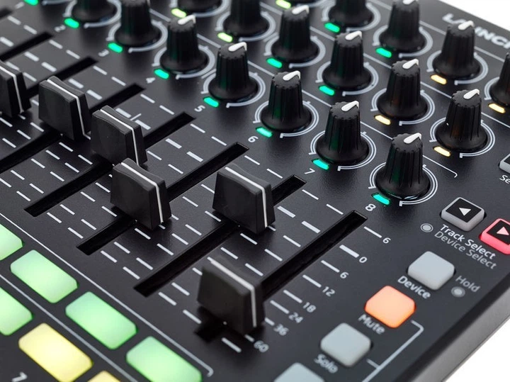 MIDI-контроллер Novation Launch Control XL MKII – фото, отзывы