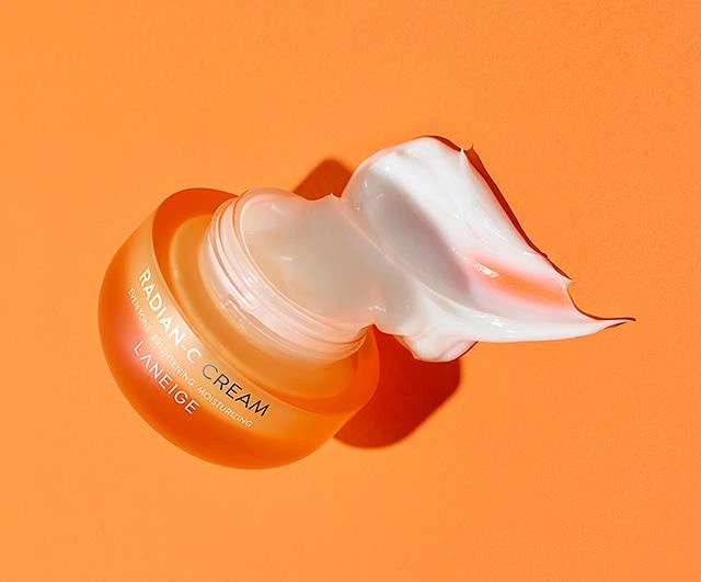 Витаминный тревел крем Laneige Radian-C Cream 10 мл - Фото 4 Витаминный тревел крем Laneige Radian-C Cream 10 мл - изображение 4