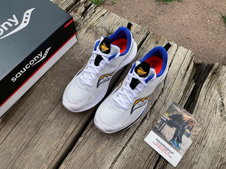Кросівки для бігу Saucony Kinvara 13 20723-84s 42 (8.5 US) 26.5 см білі (11110904) - Фото 8 Кросівки для бігу Saucony Kinvara 13 20723-84s 42 (8.5 US) 26.5 см білі (11110904) - зображення 8