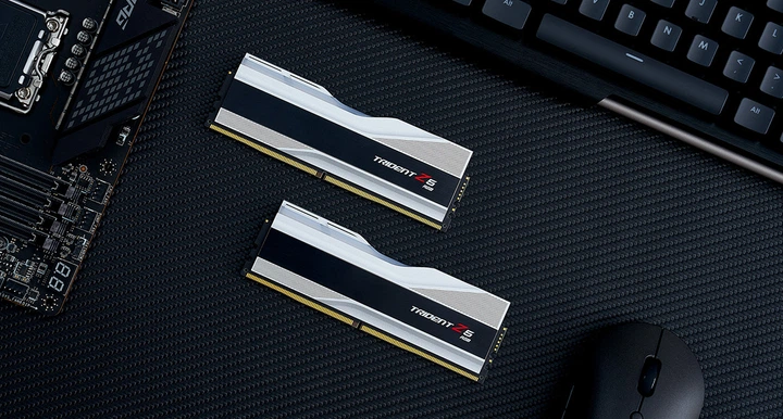 Pamięć G.Skill DDR5-6000 65536MB PC5-48000 (Kit of 2x32GB) Trident Z5 RGB Silver (F5-6000J3040G32GX2-TZ5RS) - obraz 6
