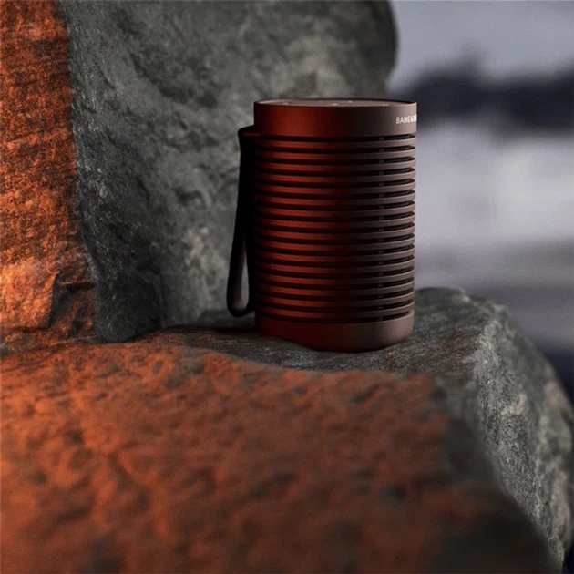 Портативная колонка Bang & Olufsen Beosound Explore 60W Brown