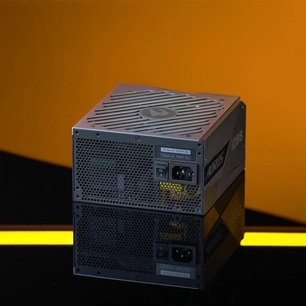 Zasilacz Gigabyte Aorus P1200W 80+ Platinum Modular (GP-AP1200PM) - Zdjęcie 12 Zasilacz Gigabyte Aorus P1200W 80+ Platinum Modular (GP-AP1200PM) - obraz 12