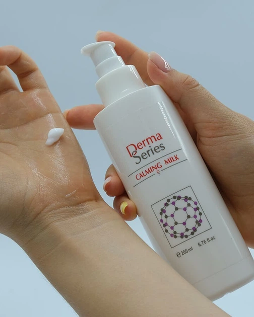 Заспокійливе молочко Derma Series Calming Milk 200мл - Фото 3 Заспокійливе молочко Derma Series Calming Milk 200мл - зображення 3