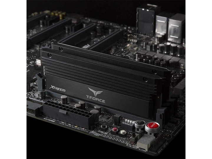 PCメモリ　16GB（8GB✕2） Team　DDR4-3600 XTREEM CL14 3600MHz 16GB(2x8GB) BLUE MEMORY DESKTOP DDR4 ARGB メモリー