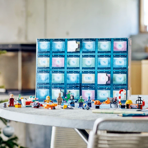 Kalendarz adwentowy LEGO Super Heroes Strażnicy Galaktyki 268 elementów (76231) - Zdjęcie 6 Kalendarz adwentowy LEGO Super Heroes Strażnicy Galaktyki 268 elementów (76231) - obraz 6