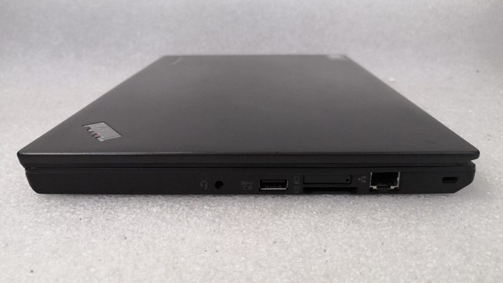 Нетбук Б-класс Lenovo ThinkPad X240 / 12.5" (1920x1080) IPS / Intel Core i7-4600U (2 (4) ядра по 2.1 - 3.3 GHz) / 4 GB DDR3 / 128 GB SSD /HD Graphics 4400 / WebCam /Два АКБ б/у - Фото 7 Нетбук Б-класс Lenovo ThinkPad X240 / 12.5" (1920x1080) IPS / Intel Core i7-4600U (2 (4) ядра по 2.1 - 3.3 GHz) / 4 GB DDR3 / 128 GB SSD /HD Graphics 4400 / WebCam /Два АКБ б/у - изображение 7