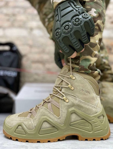Тактичні чоловічі військові черевики зносостійкі койот LOWA Waterproof розмір 42 - зображення 1