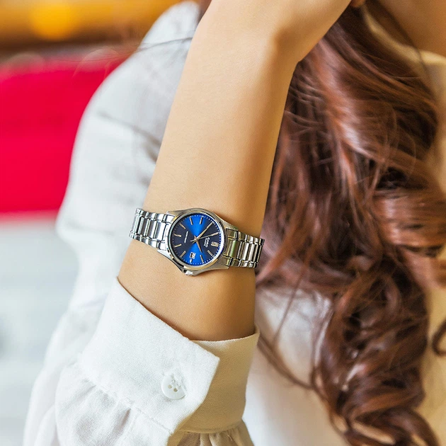 腕時計 カシオ レディース EAW-LTP-1183A-2A LTP1183 3-Hand Analog Ladies Fashion Blue Face Silver Met 萬年鐘錶- CASIO 黑面經典不鏽鋼女錶LTP-1183A-2A