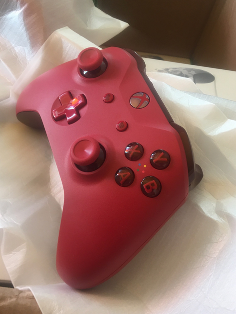 Джойстик Xbox one s Red модель 1708 ревизия 3 состояние REF – низькі ...