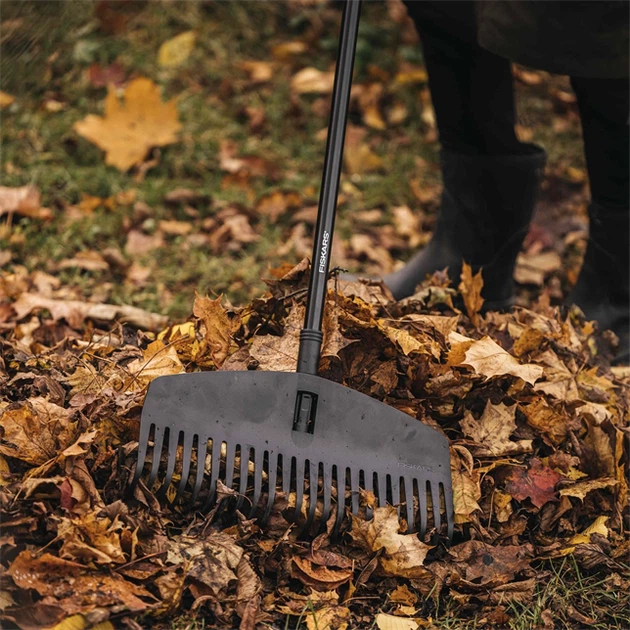Грабли для листьев Fiskars Solid M (1063090) - изображение 3