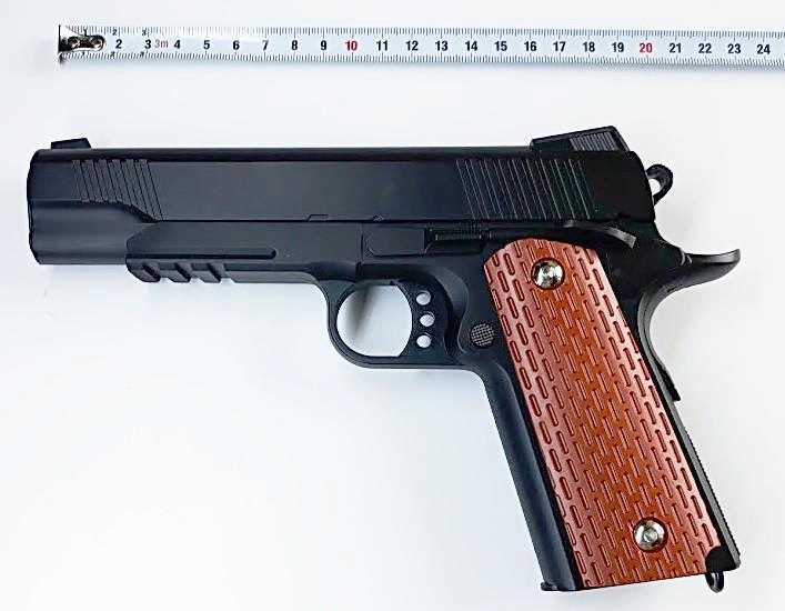 Страйкбольный пистолет Funtoy металлический с пластиковыми деталями (J 10) - изображение 1