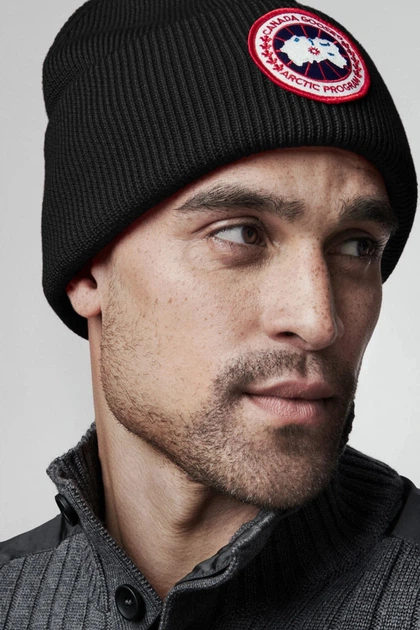 Зимняя мужская шапка Canada Goose ARCTIC DISC TOQUE Black черная