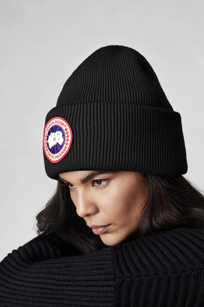   Arctic Disc Toque ブラック Зимняя женская шапка Canada Goose ARCTIC DISC TOQUE Black черная
