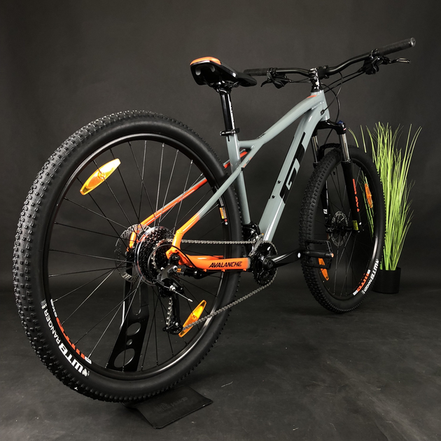 Велосипед GT Avalanche Sport 29", рама M, 2021, сірий з помаранчевим ...