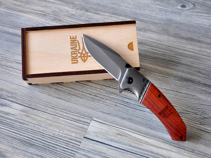 Складной нож с гравировкой Ukraine в деревянной коробке, Woodpresent - изображение 1