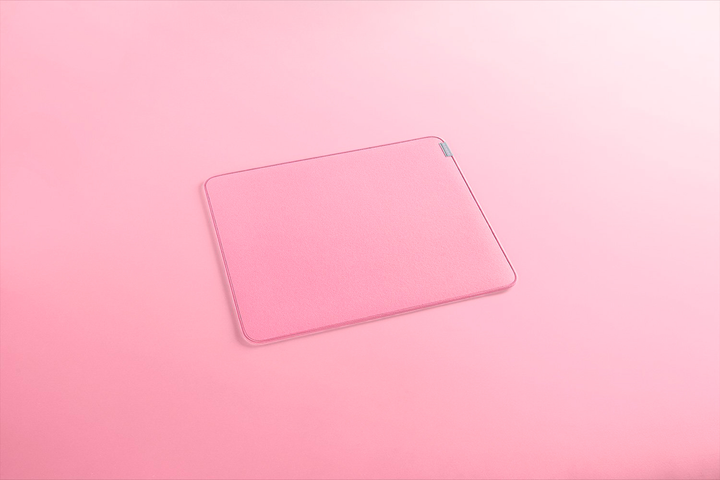 Игровая поверхность Razer Strider Quartz L Pink (RZ02-03810300-R3M1) - изображение 5
