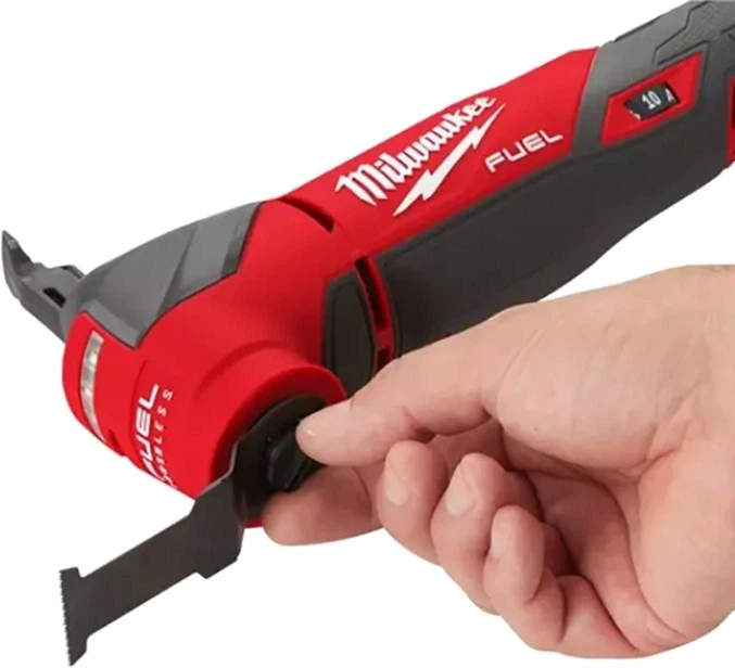 Многофункциональный инструмент (Реноватор) Milwaukee M18 FMT-0X (4933478491) - Фото 2 Многофункциональный инструмент (Реноватор) Milwaukee M18 FMT-0X (4933478491) - изображение 2