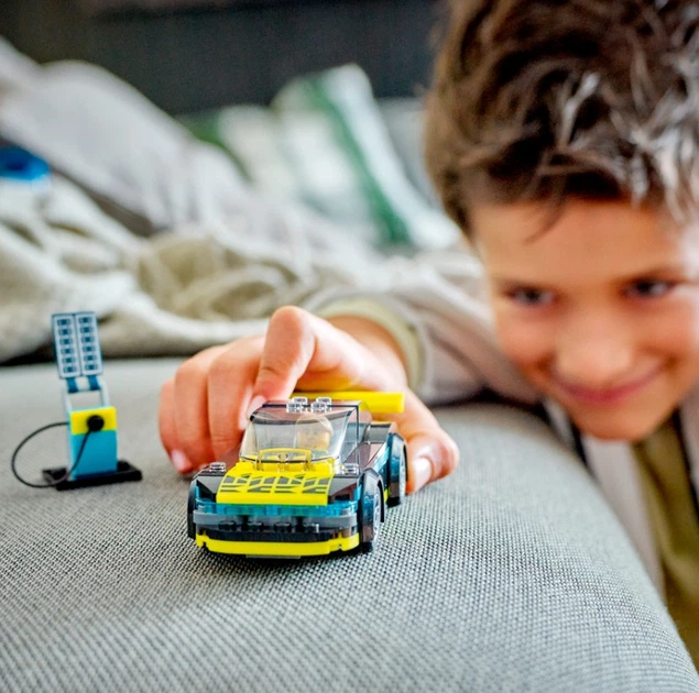 Конструктор LEGO City Електричний спортивний автомобіль 95 деталей