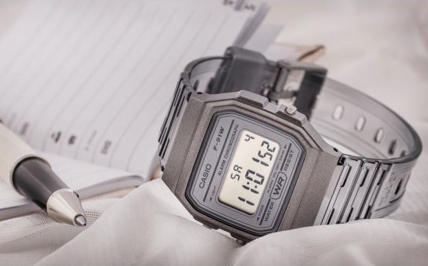 Женские наручные часы CASIO F-91WS-8 с подсветкой Металлик\прозрачный - изображение 3