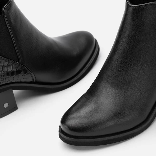 Жіночі черевики низькі Lasocki 8002-04 39 25.5 см Чорні (5903419699665) - зображення 4