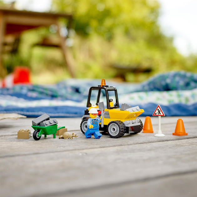 Конструктор LEGO City Great Vehicles Пікап для дорожніх робіт 58 деталей (60284) - зображення 5