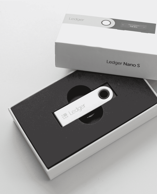Крипто-гаманець Ledger Nano S Matte Black - Фото 5 Крипто-гаманець Ledger Nano S Matte Black - зображення 5