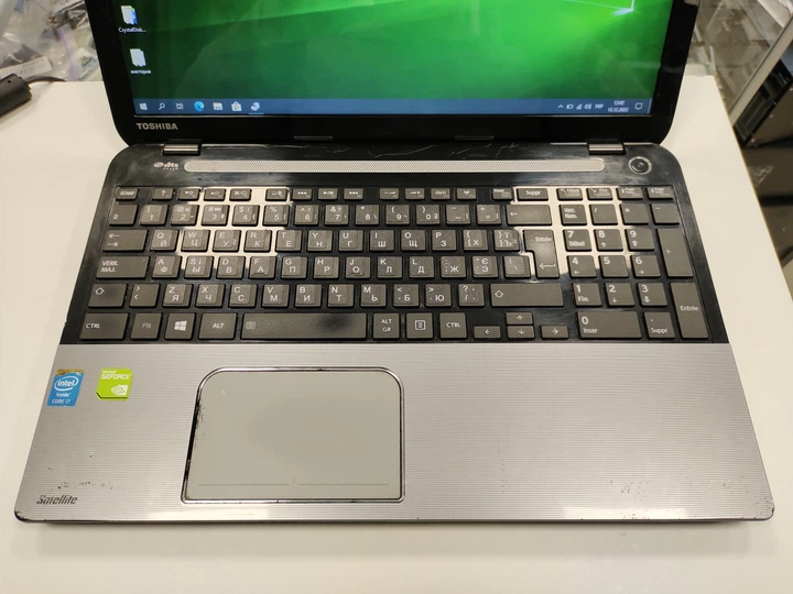 Ноутбук Toshiba Satellite L50D 15.6 HD TN/i5-4210M/GT 740M 2GB/8GB