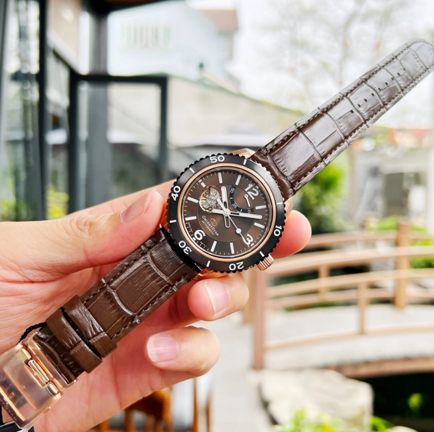 Чоловічий годинник-скелетон Orient RE-AT0103Y00B Золото\Коричневий - зображення 4