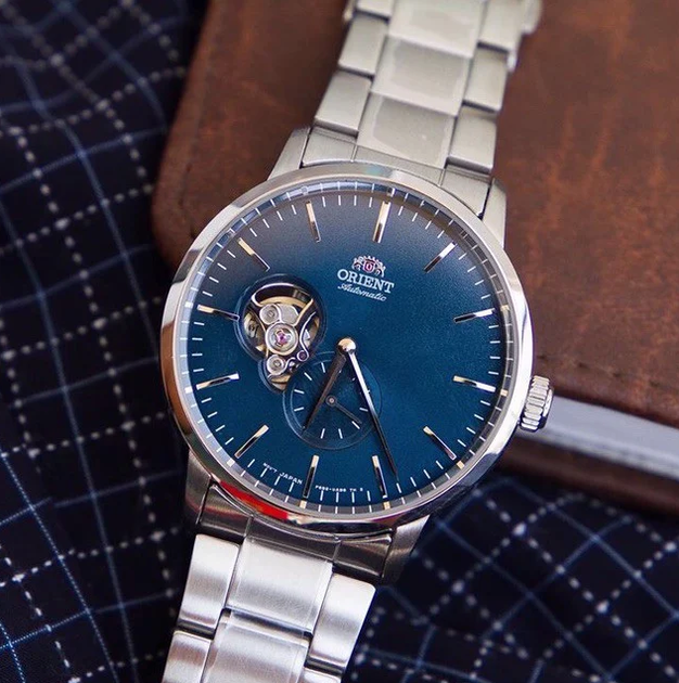Стильний Чоловічий наручний годинник Orient RA-AR0101L10B Срібло\Синій - Фото 3 Стильний Чоловічий наручний годинник Orient RA-AR0101L10B Срібло\Синій - зображення 3