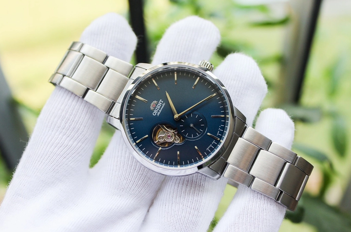 Стильний Чоловічий наручний годинник Orient RA-AR0101L10B Срібло\Синій - Фото 4 Стильний Чоловічий наручний годинник Orient RA-AR0101L10B Срібло\Синій - зображення 4