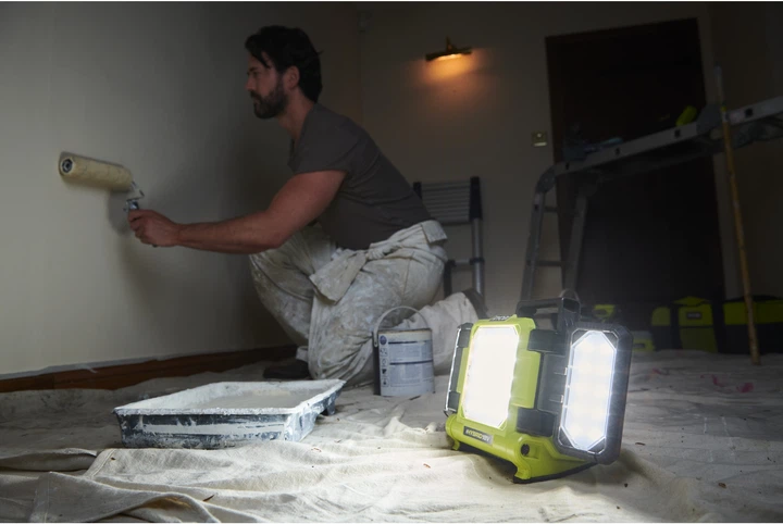 Lampa panelowa RYOBI RLP18-0 ONE+ bez akumulatora i ładowarki (5133005398) - obraz 2
