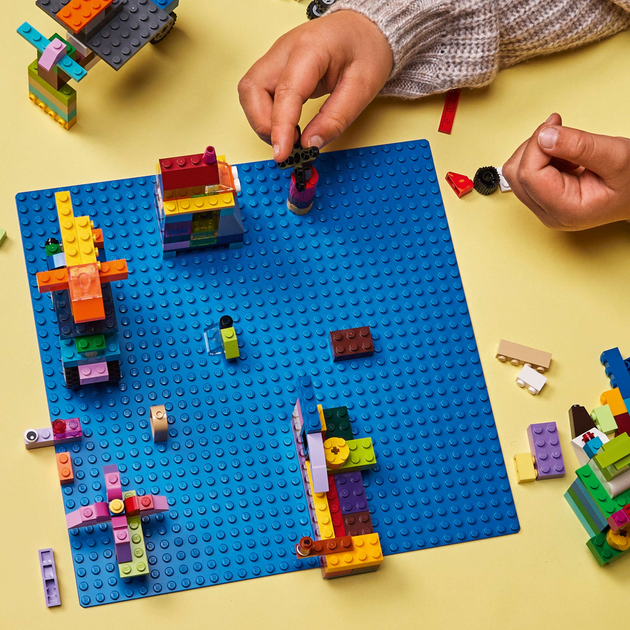 Конструктор LEGO Classic Синя базова пластина 1 деталь (11025) - зображення 4