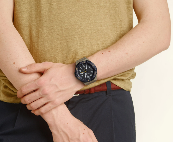 Наручний годинник Casio MRW-210H-5AVEF Чорний\Оливковий Дисплей Neo - зображення 4