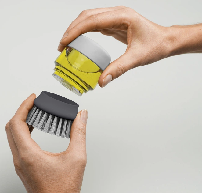 Szczotka do mycia naczyń Joseph Joseph Palm Scrub z pompką Szara (5028420850055) - obraz 5