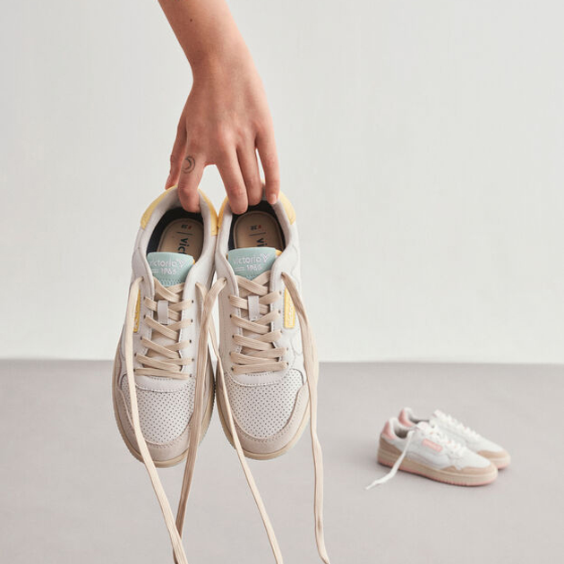 Sneakersy damskie skórzane Victoria 8800106-50 40 26.5 cm Białe (8433101214878) - obraz 5