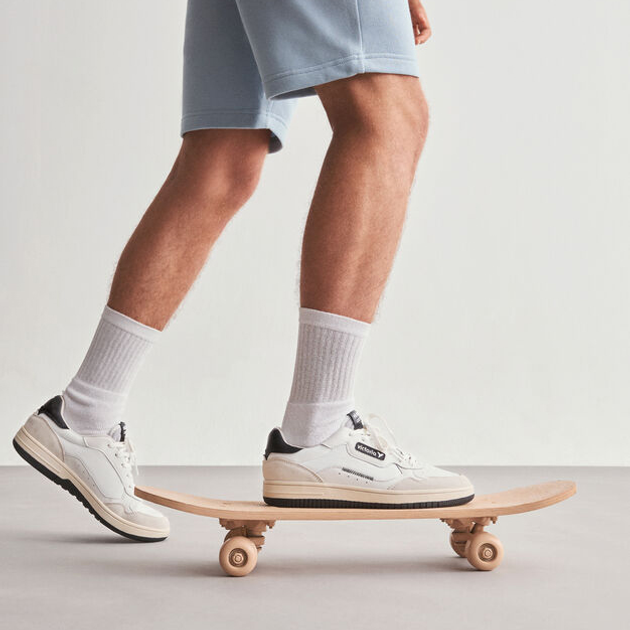 Sneakersy męskie skórzane do kostki Victoria 8800105-10 43 28 cm Białe (8433101214625) - obraz 5