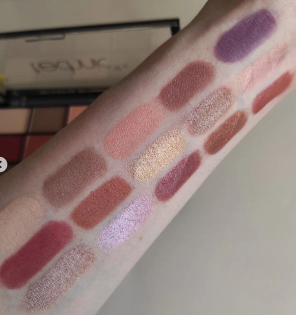 Палитра теней Technic Cosmetics 15 Colours Eyeshadow Palette - Peanut ...