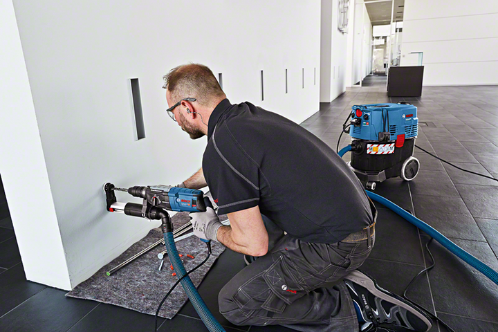 Перфоратор мережевий Bosch Professional GBH 2-28, 880 Вт, 3,2 Дж, 4000 уд.хв, Kickback + Vibration control, L-case (0611267500) - Фото 19 Перфоратор мережевий Bosch Professional GBH 2-28, 880 Вт, 3,2 Дж, 4000 уд.хв, Kickback + Vibration control, L-case (0611267500) - зображення 19