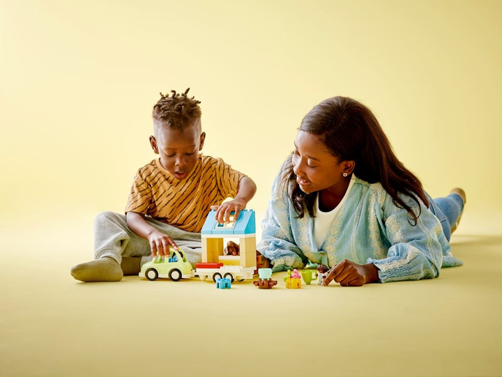 Конструктор LEGO DUPLO Town Сімейний будинок на колесах 31 деталь (10986) - зображення 6