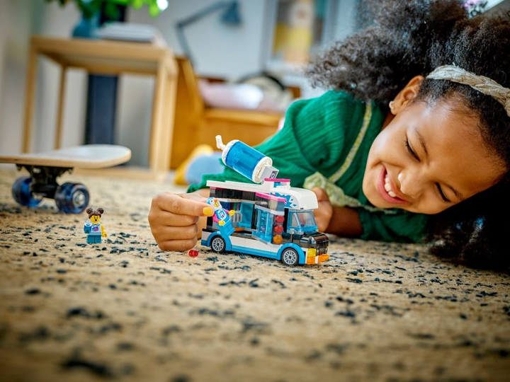 Конструктор LEGO City Веселий фургон пінгвіна 194 деталі (60384) - зображення 6