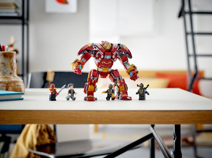 Конструктор LEGO Super Heroes Hulkbuster: битва за Ваканду 385 деталей (76247) - зображення 5