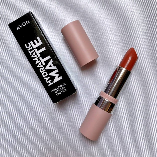 Матова губна помада з гіалуроновою кислотою «Супер Зволоження» Avon ...