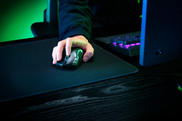 Мышь Razer Naga V2 Hyperspeed Bluetooth/Wireless Black (RZ01