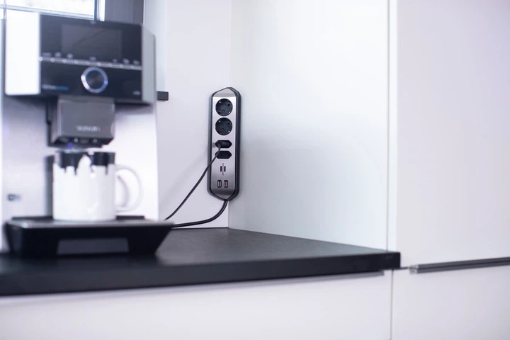 Подовжувач Brennenstuhl Estilo 4 розетки 2 USB порти 2 м Чорний (1153590410) - зображення 12