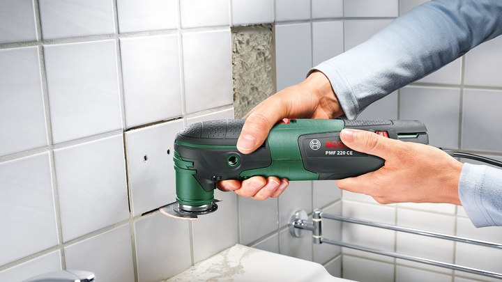 Реноватор (Многофункциональный инструмент) Bosch PMF 220 CE, регулятор скорости, Constant electronic, комплект полотен, чемодан (0603102020) - Фото 6 Реноватор (Многофункциональный инструмент) Bosch PMF 220 CE, регулятор скорости, Constant electronic, комплект полотен, чемодан (0603102020) - изображение 6